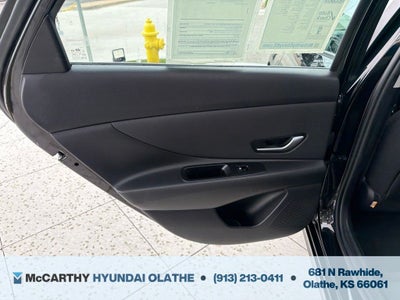 2023 Hyundai ELANTRA SEL