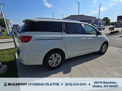 2017 Kia Sedona LX