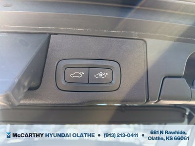 2022 Volvo XC60 B6 R-Design