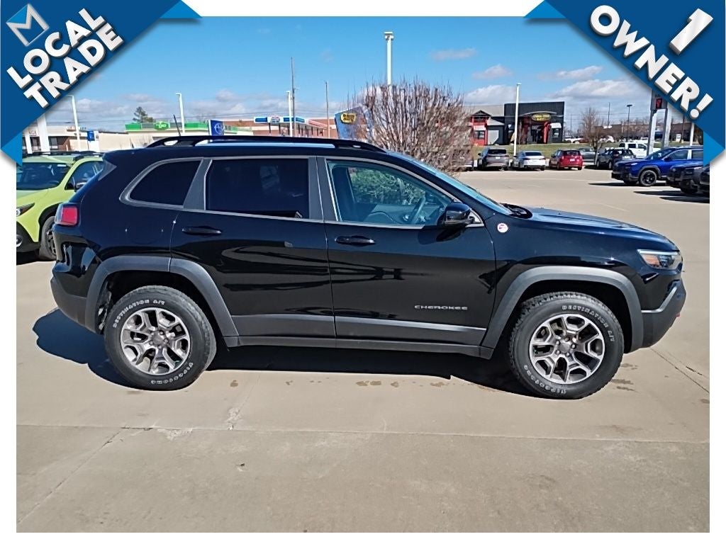 2022 Jeep Cherokee Trailhawk