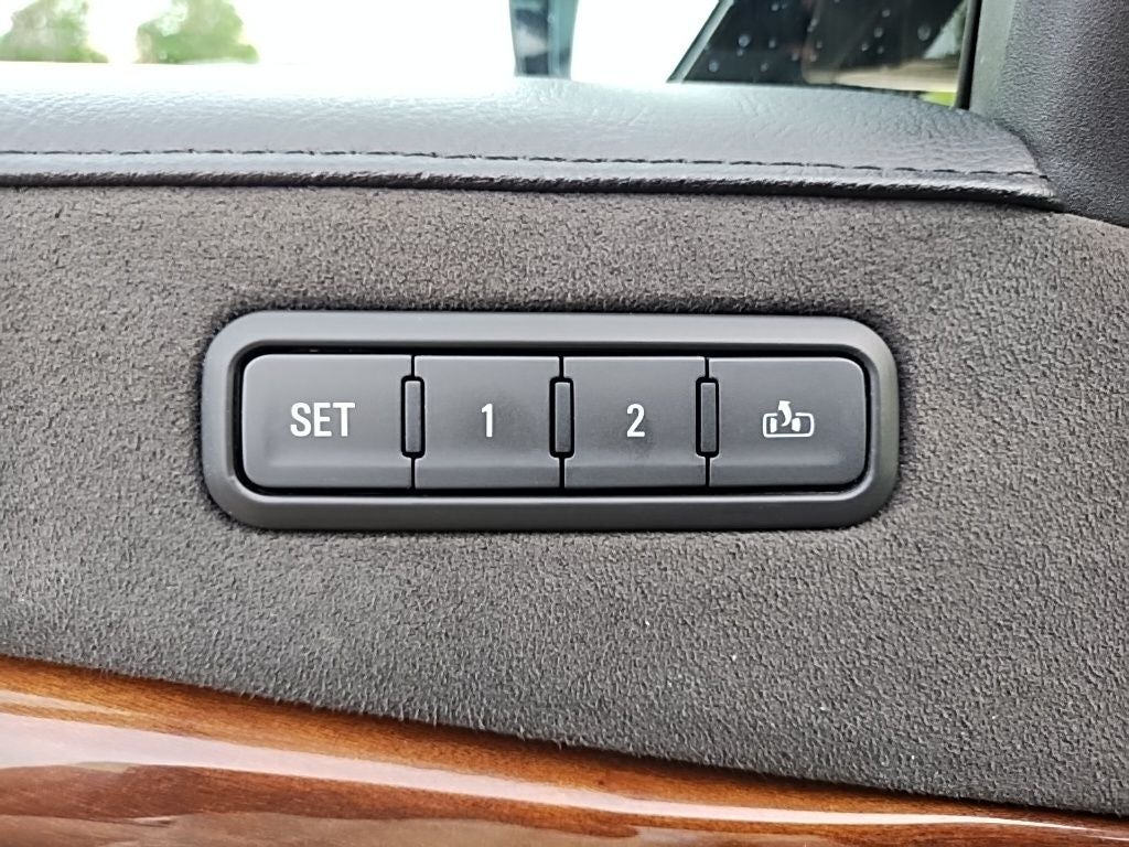 2018 Cadillac Escalade ESV Premium