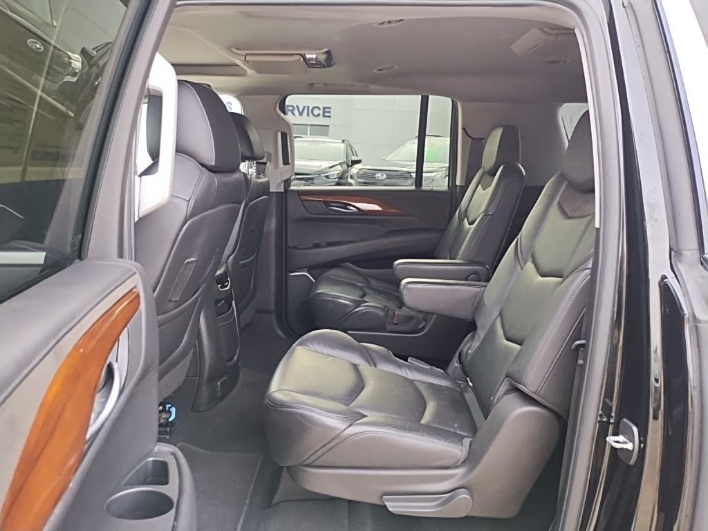 2018 Cadillac Escalade ESV Premium