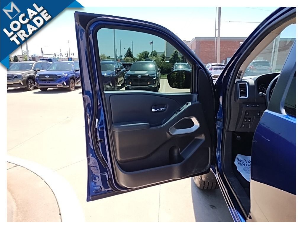 2022 Nissan Frontier SV