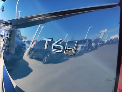 2022 Volvo XC90 T6 Momentum