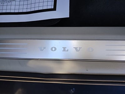 2022 Volvo XC90 T6 Momentum