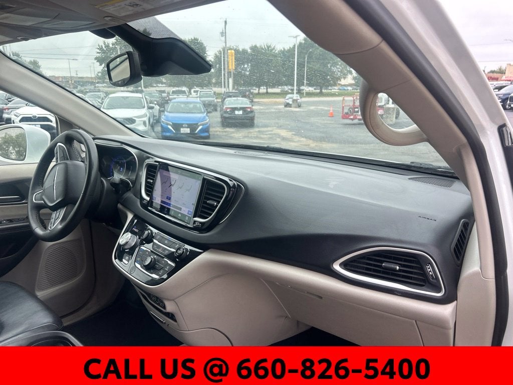 2022 Chrysler Pacifica Touring L