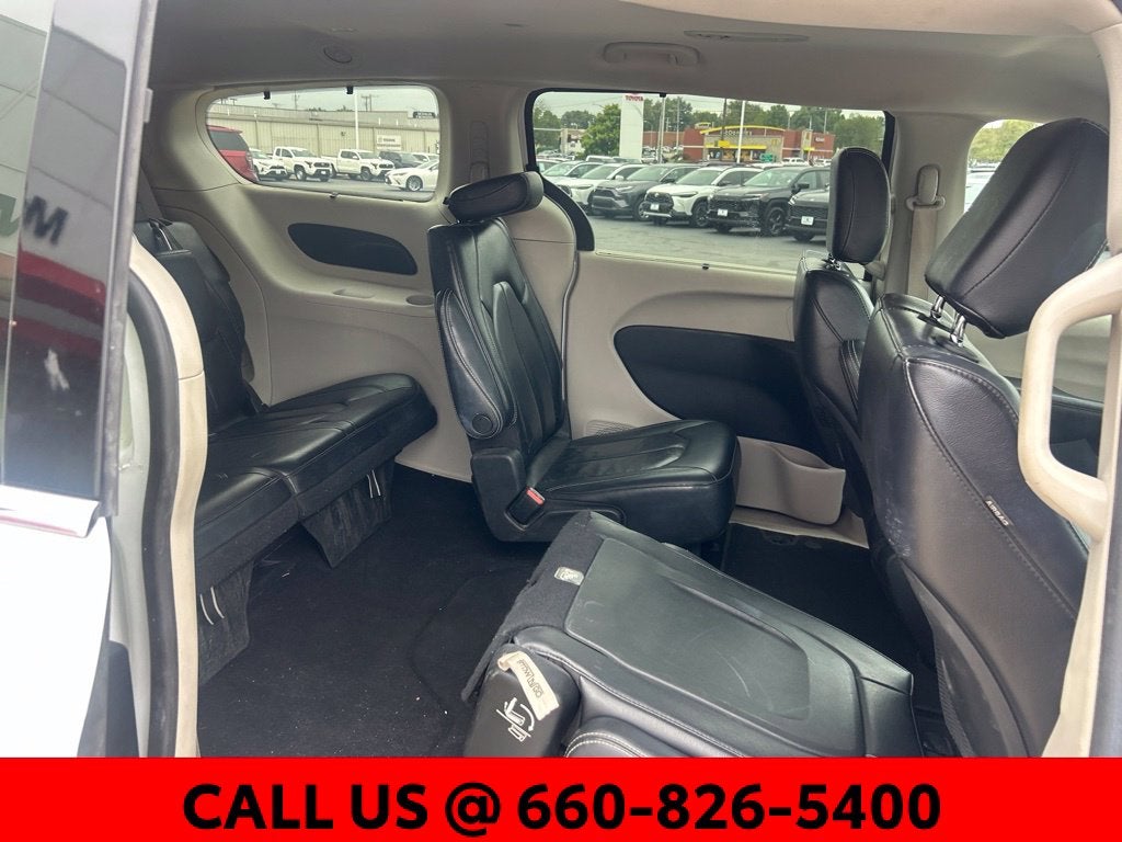 2022 Chrysler Pacifica Touring L