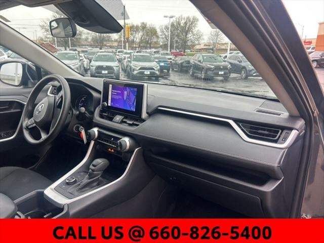 2025 Toyota RAV4 Hybrid LE