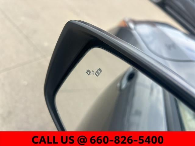 2023 Nissan Versa 1.6 SV