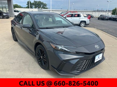 2025 Toyota Camry SE