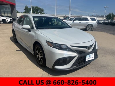 2024 Toyota Camry SE