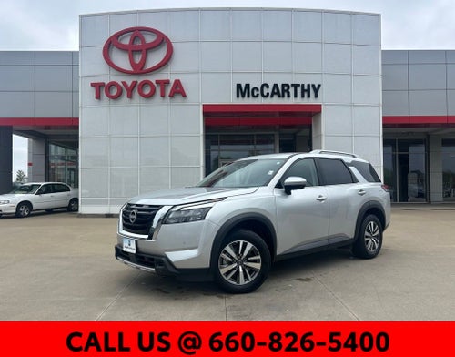 2025 Nissan Pathfinder SL