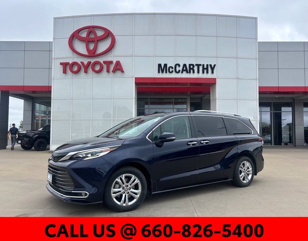 2023 Toyota Sienna Platinum 7 Passenger