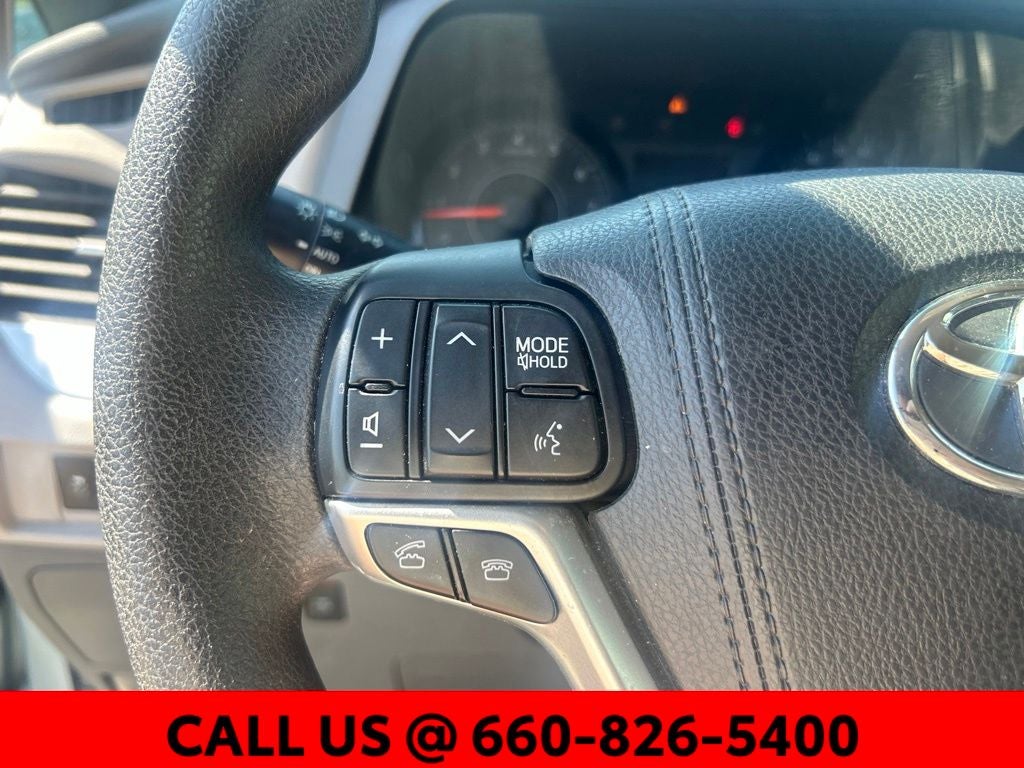 2017 Toyota Sienna LE 8 Passenger