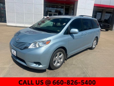 2017 Toyota Sienna LE 8 Passenger