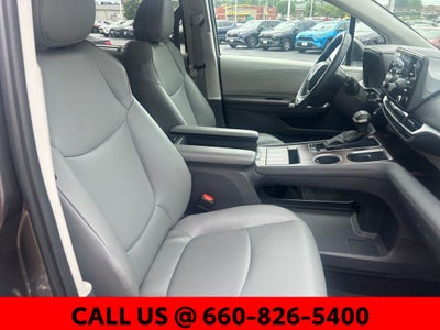 2023 Toyota Sienna XLE 8 Passenger