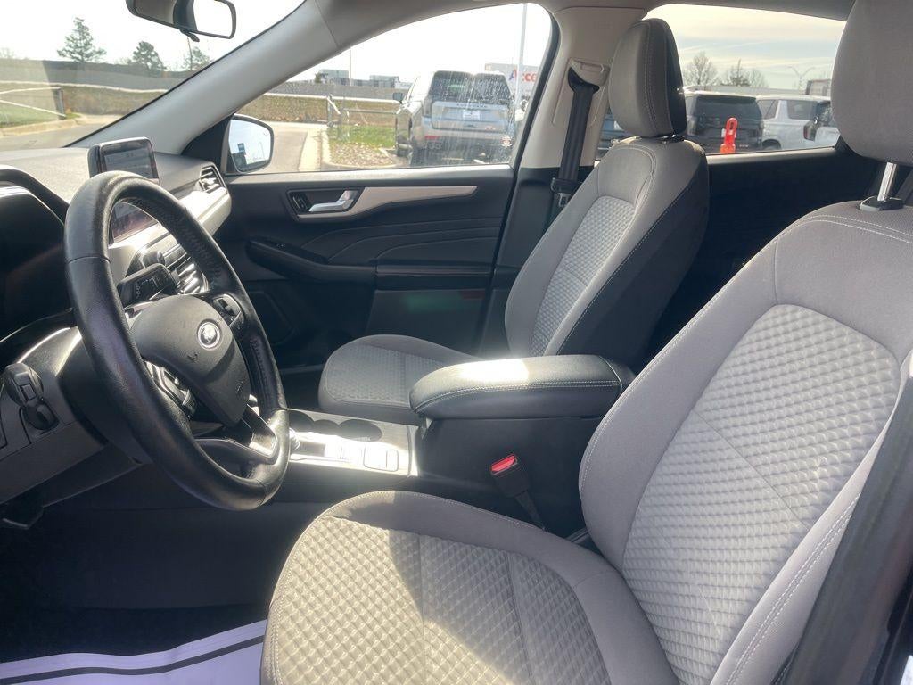 2021 Ford Escape SE