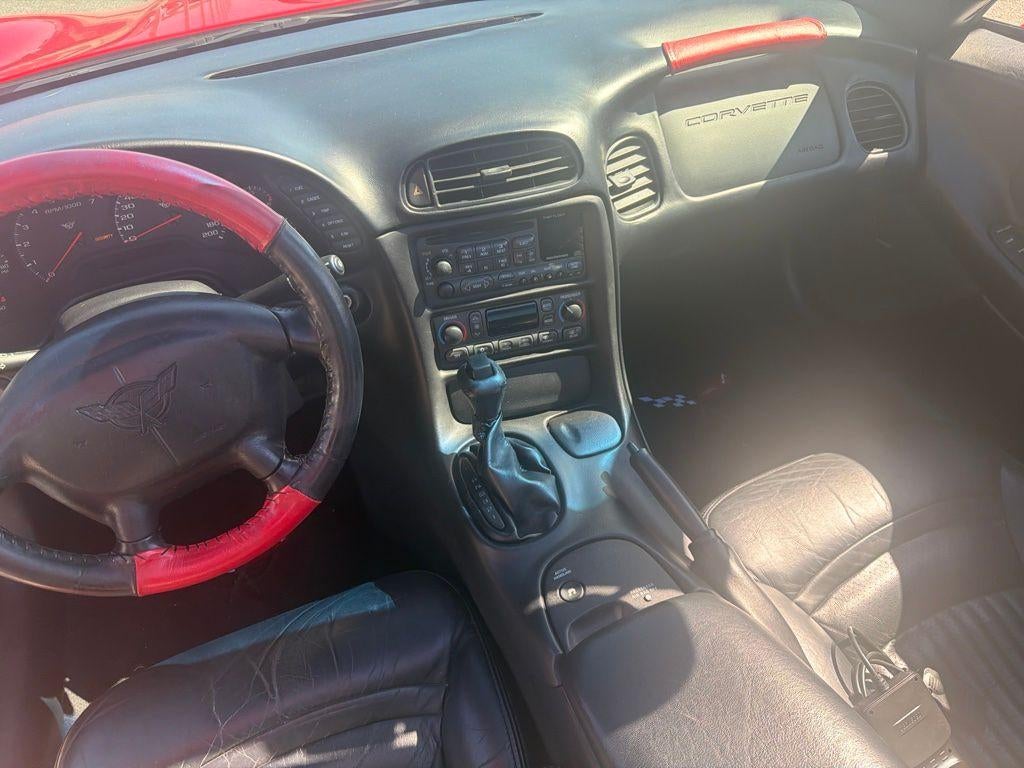 2004 Chevrolet Corvette Base