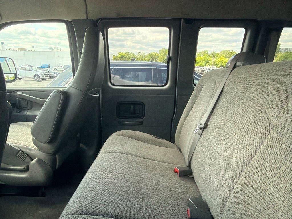 2025 Chevrolet Express Passenger LT