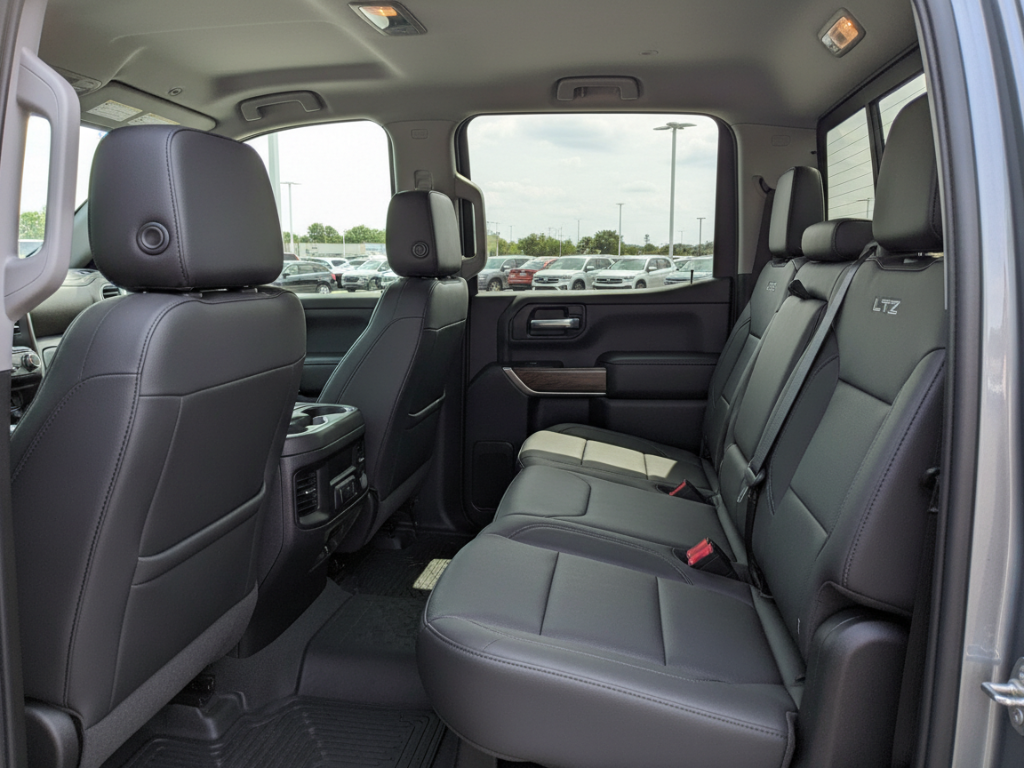 2025 Chevrolet Silverado 3500 HD LTZ