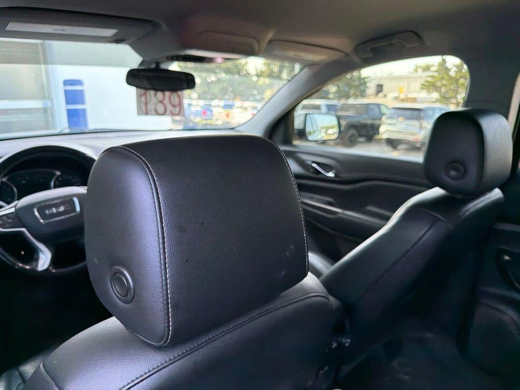 2020 GMC Acadia SLT