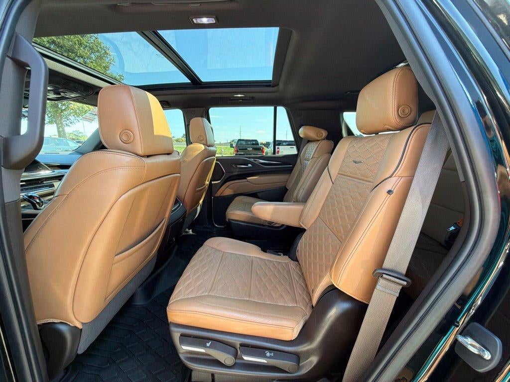 2022 Cadillac Escalade Sport