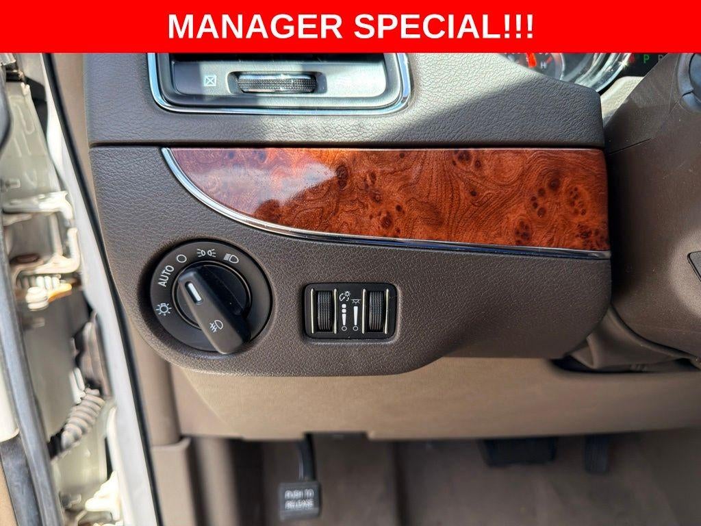 2012 Chrysler Town & Country Touring