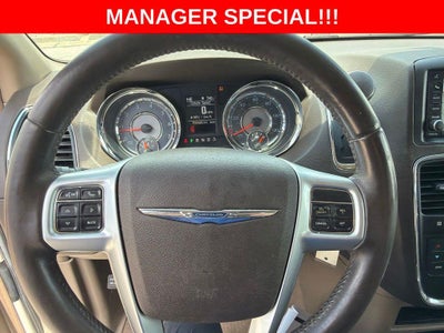 2012 Chrysler Town & Country Touring