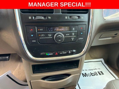 2012 Chrysler Town & Country Touring