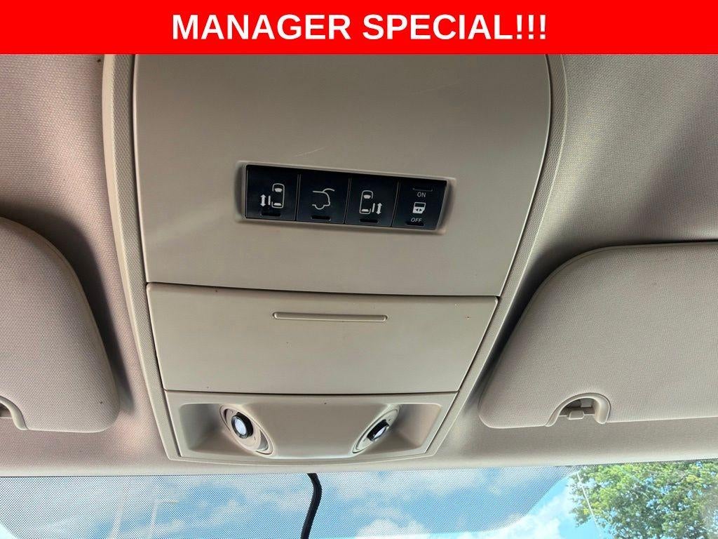 2012 Chrysler Town & Country Touring