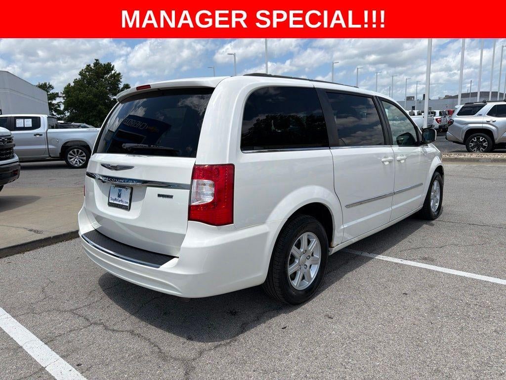 2012 Chrysler Town & Country Touring