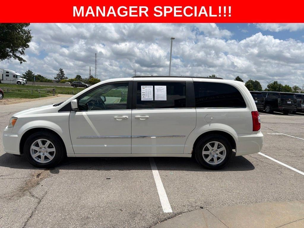 2012 Chrysler Town & Country Touring