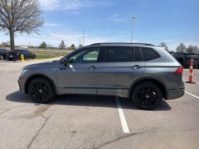 2022 Volkswagen Tiguan 2.0T SE R-Line Black