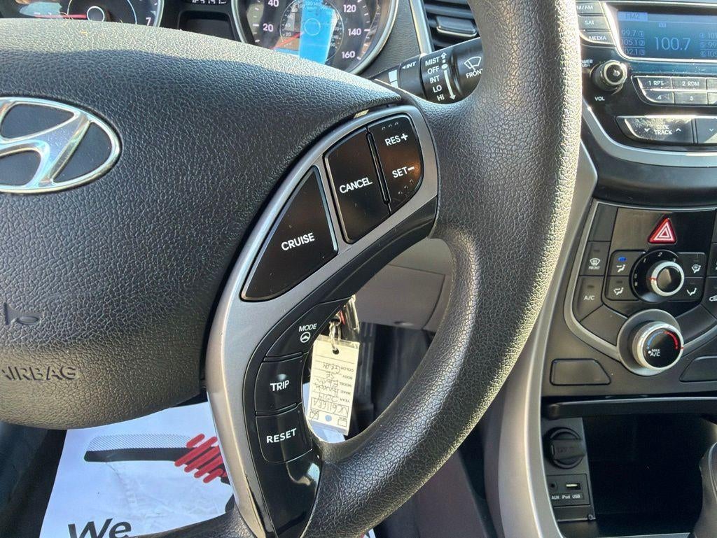 2014 Hyundai ELANTRA SE