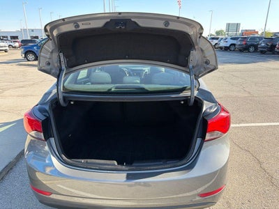 2014 Hyundai ELANTRA SE