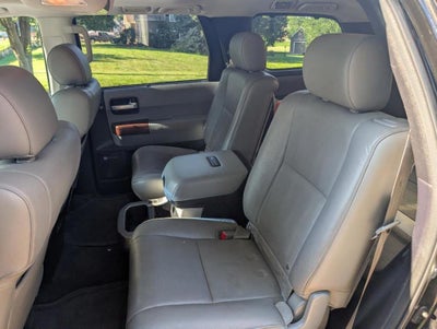 2015 TOYOTA TRU SEQUOIA Platinum