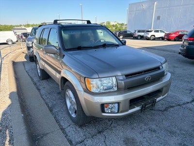 2001 INFINITI QX4 Luxury