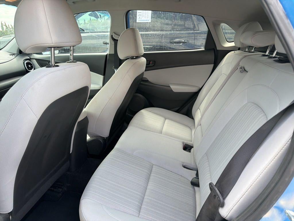 2022 Hyundai KONA SEL