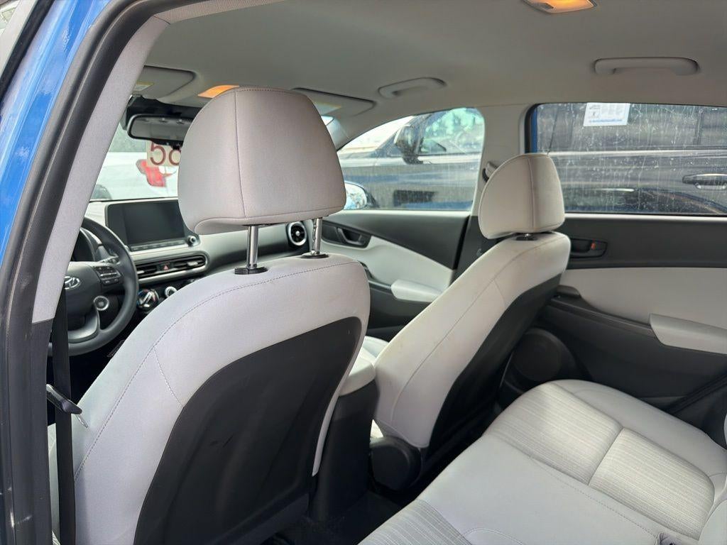 2022 Hyundai KONA SEL