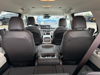 2024 Kia Carnival LX Seat Package