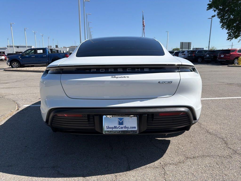 2022 Porsche Taycan Base