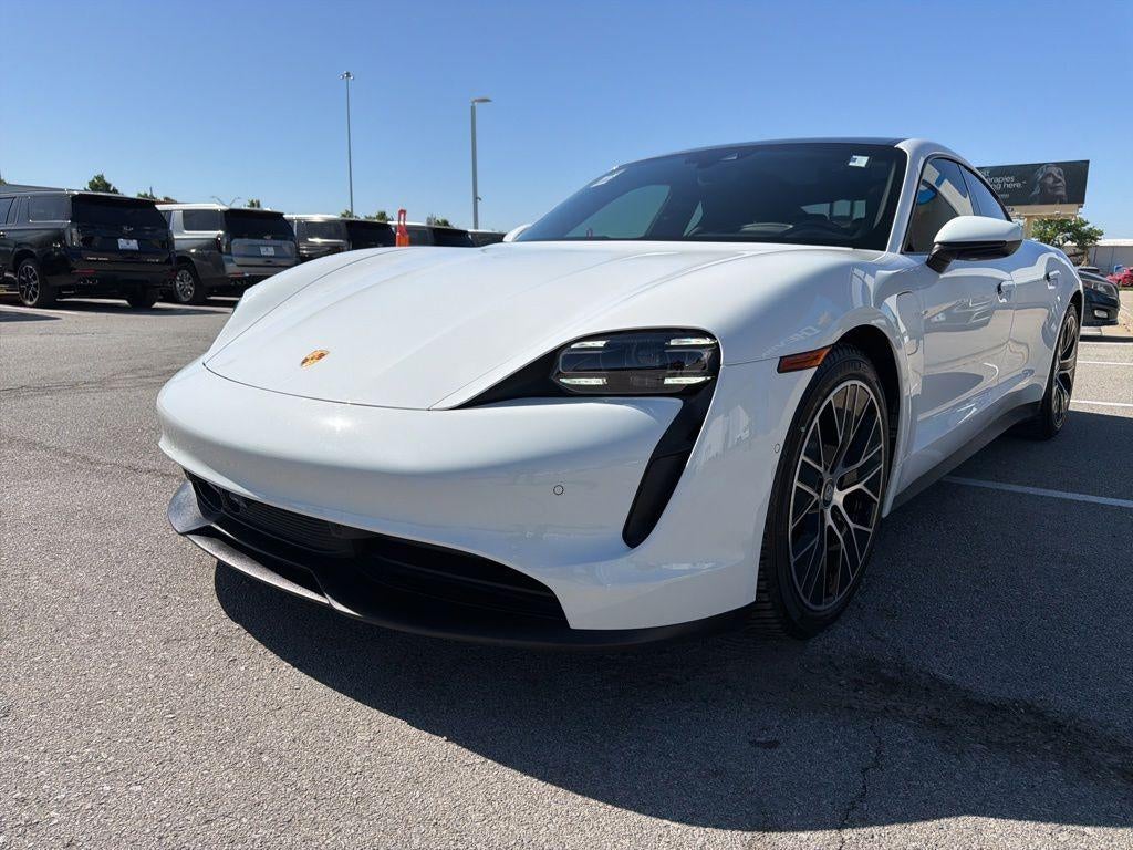 2022 Porsche Taycan Base