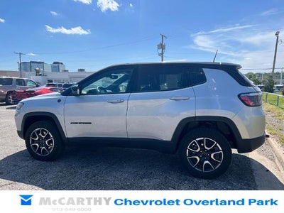 2025 Jeep Compass Trailhawk