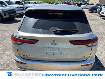 2023 Mitsubishi Outlander SE
