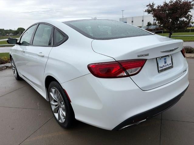 2016 Chrysler 200 S
