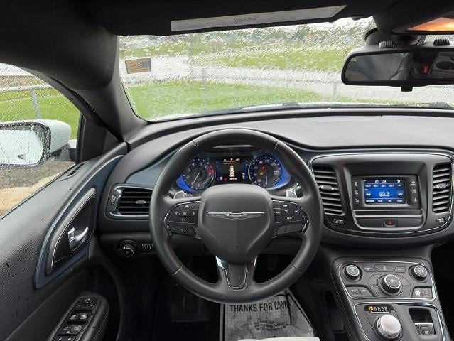 2016 Chrysler 200 S