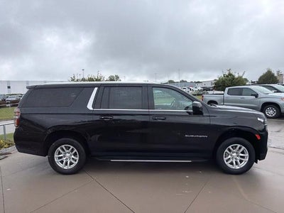 2024 Chevrolet Suburban LT