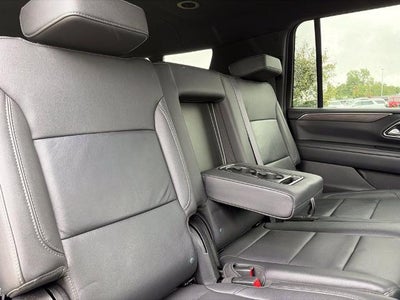 2024 Chevrolet Suburban LT