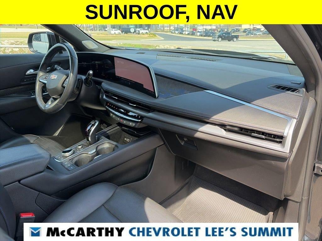 2024 Cadillac XT4 Sport