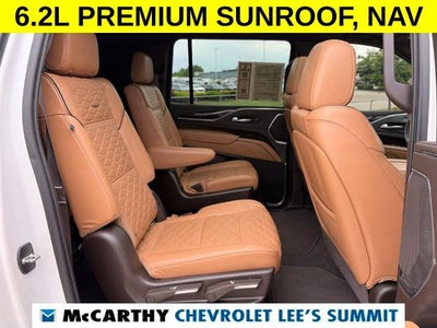 2022 Cadillac Escalade ESV Premium Luxury